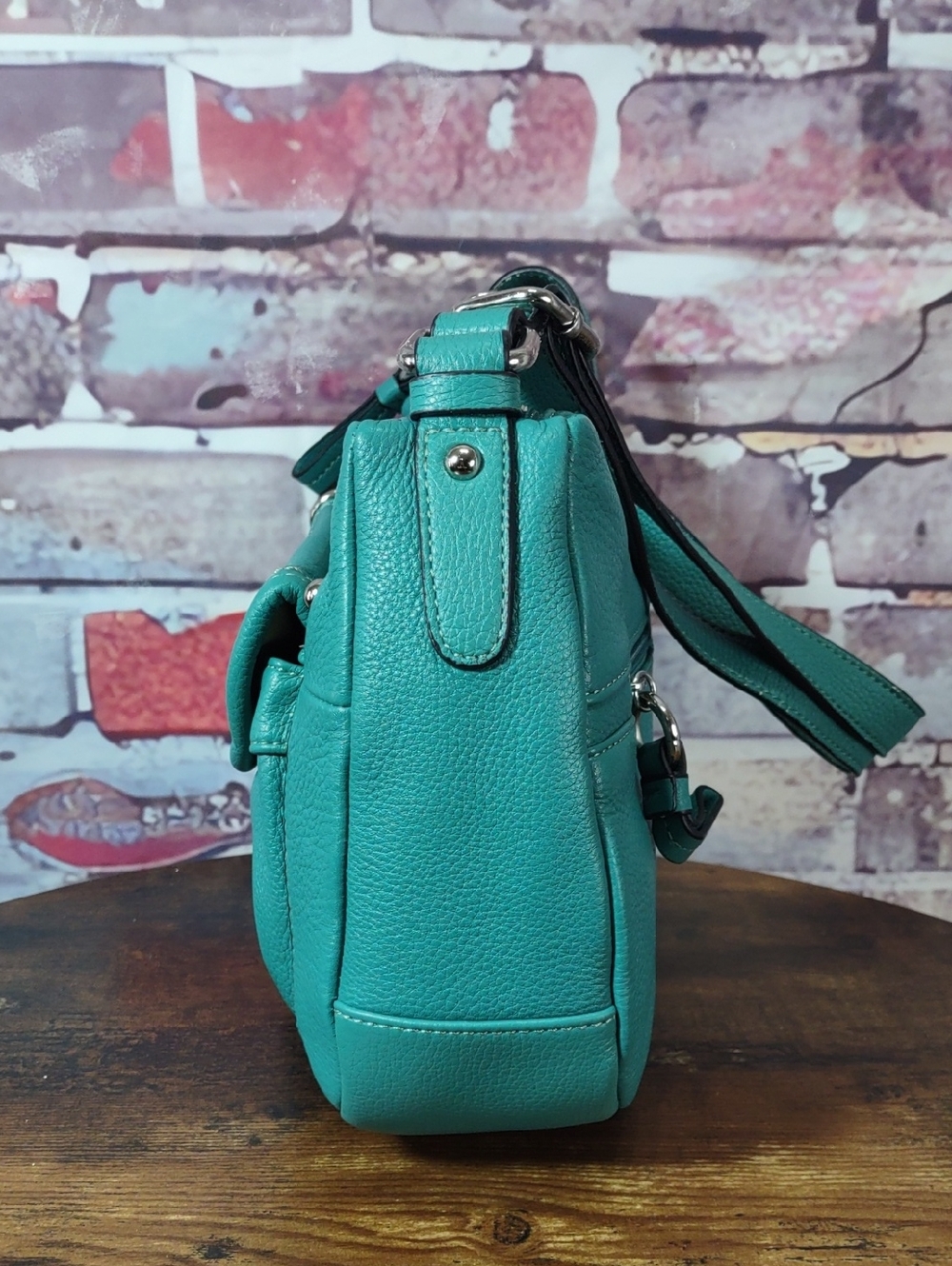 Giani Bernini Pebbled Leather Shoulder Bag - Picture 4 of 14